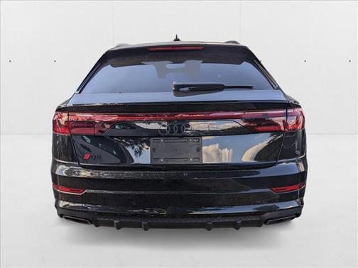 2024 Audi Q8 55 Premium Plus
