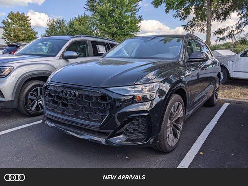 2024 Audi Q8 55 Premium Plus