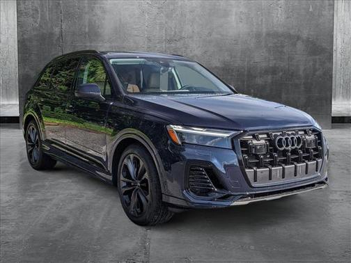 2025 Audi Q7 55 Premium Plus