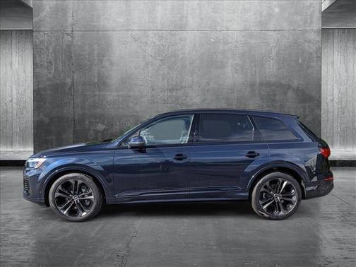 2025 Audi Q7 55 Premium Plus