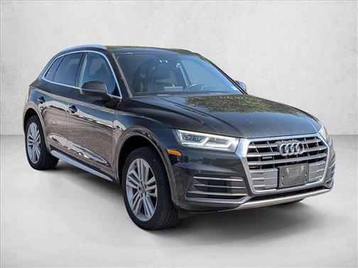 Brilliant Black 2018 Audi Q5 2.0T Premium Plus