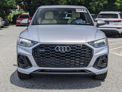 2022 Audi Q5 45 S line Premium Plus
