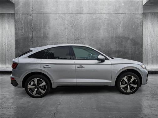 2022 Audi Q5 45 S line Premium Plus