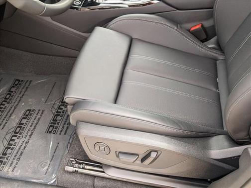 2025 Audi Q6 e-tron Premium Plus quattro