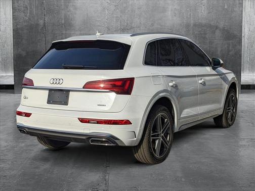 2025 Audi Q5 55 S line Premium Plus