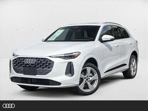 2025 Audi Q5 Premium Plus