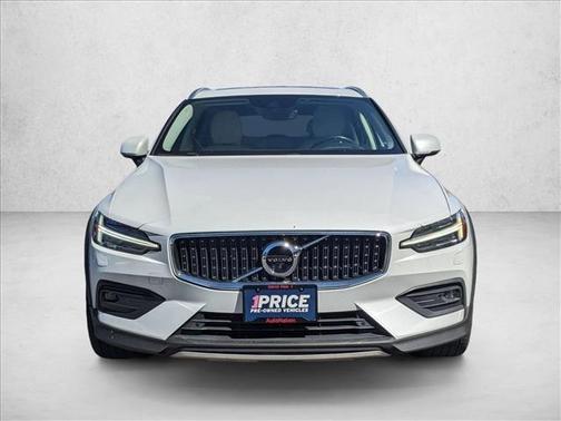 2020 Volvo V60 Cross Country T5