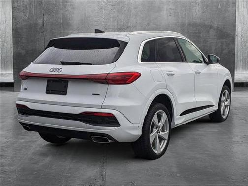 2025 Audi Q5 Premium Plus