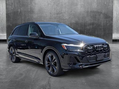 2025 Audi Q7 55 Premium Plus