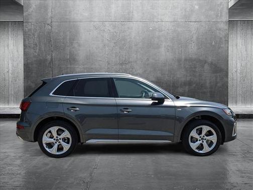 2025 Audi Q5 45 S line Premium Plus