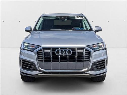 2022 Audi Q7 55 Premium Plus