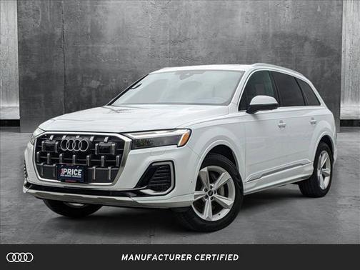 2025 Audi Q7 55 Premium