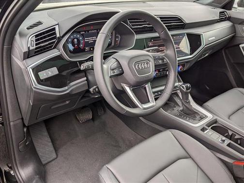 2024 Audi Q3 45 S line Premium Plus