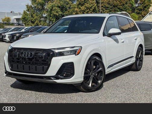 2025 Audi Q7 55 Premium Plus