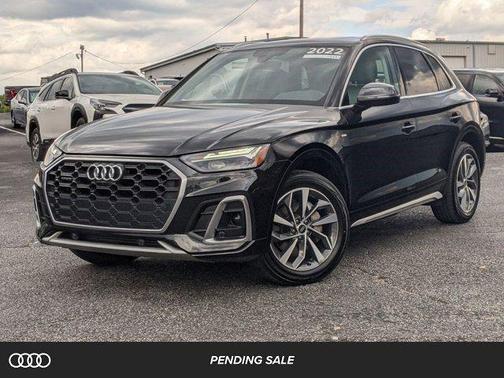 2022 Audi Q5 45 S line Premium Plus