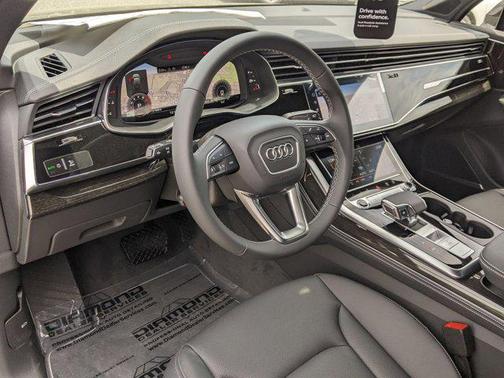 2025 Audi Q7 55 Premium Plus