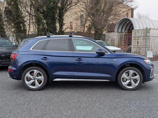 2022 Audi Q5 45 S line Premium Plus