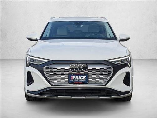 2024 Audi Q8 e-tron Premium Plus