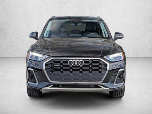 Mythos Black Metallic 2023 Audi Q5 45 S line Premium