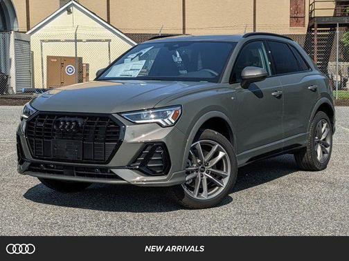 2025 Audi Q3 Premium 45 TFSI S line quattro Tiptronic