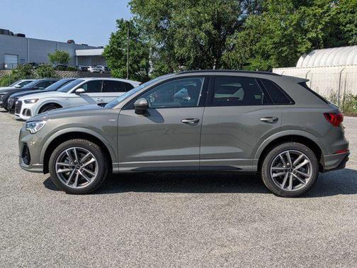 2025 Audi Q3 Premium 45 TFSI S line quattro Tiptronic