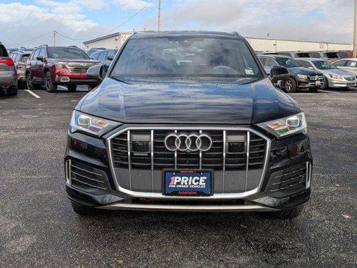 2023 Audi Q7 45 Premium