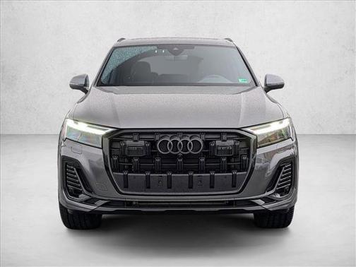 2025 Audi Q7 45 Premium