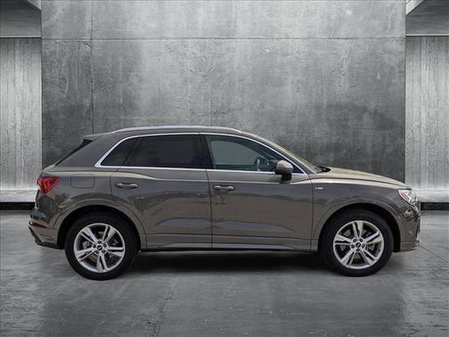 2022 Audi Q3 45 S line Premium Plus