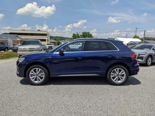 2024 Audi Q3 Premium 45 TFSI S line quattro Tiptronic