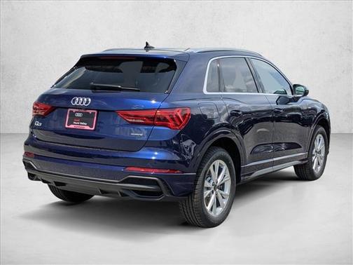 2024 Audi Q3 Premium 45 TFSI S line quattro Tiptronic