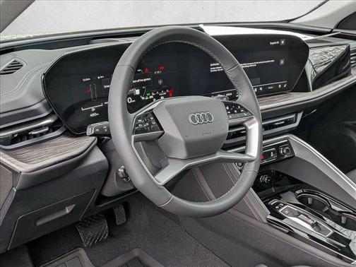 2025 Audi Q5 Premium Plus TFSI quattro S tronic