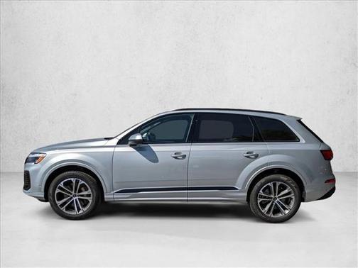 2025 Audi Q7 45 Premium Plus