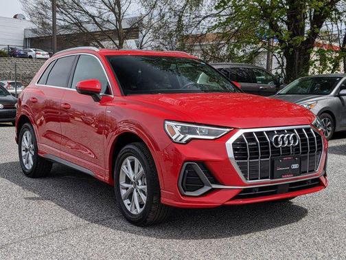2024 Audi Q3 Premium 45 TFSI S line quattro Tiptronic