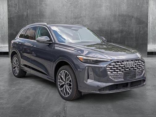 2025 Audi Q5 Premium Plus