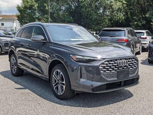 2025 Audi Q5 Premium