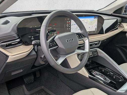 2025 Audi Q5 Premium Plus TFSI quattro S tronic