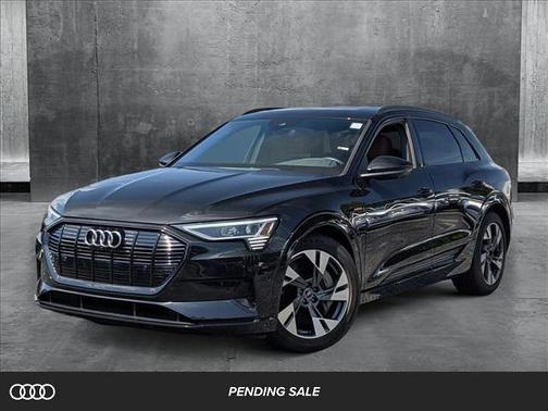 2022 Audi e-tron Premium