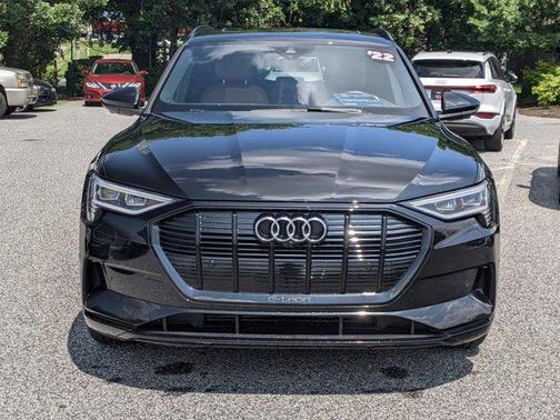 2022 Audi e-tron Premium