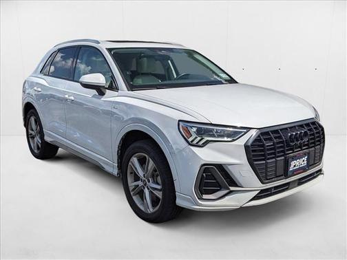 2022 Audi Q3 45 S line Premium Plus
