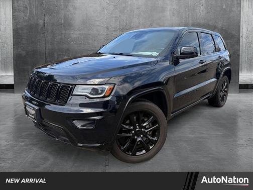 2022 Jeep Grand Cherokee Laredo