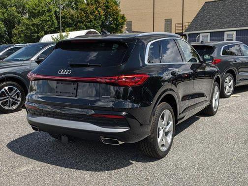 2025 Audi Q5 Premium Plus