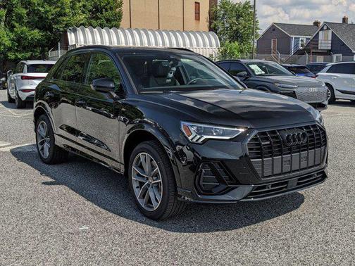 2025 Audi Q3 Premium 45 TFSI S line quattro Tiptronic