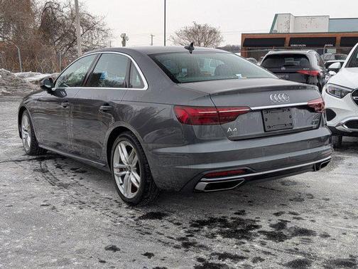 2023 Audi A4 45 S line Premium