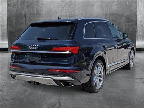 2025 Audi Q7 55 Premium Plus