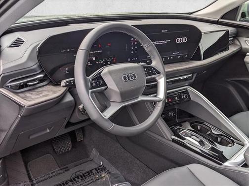 2025 Audi Q5 Premium