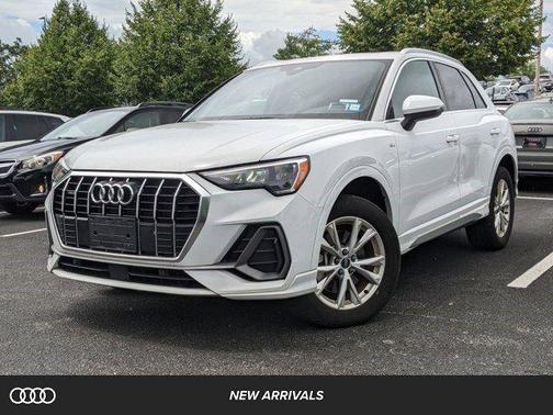 2022 Audi Q3 45 S line Premium