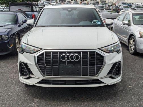 2022 Audi Q3 45 S line Premium