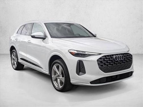 2025 Audi Q5 Premium Plus