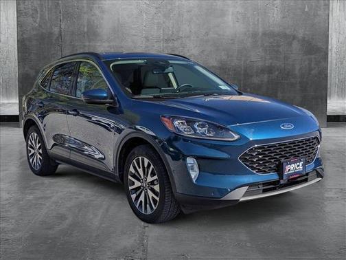 2020 Ford Escape Titanium