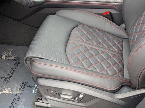 2026 Audi Q7 55 Prestige